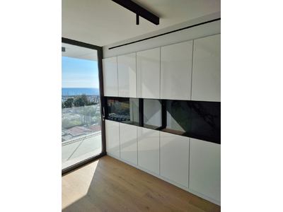  Whole Floor Ready to Move-in 3 Bedroom Apartments